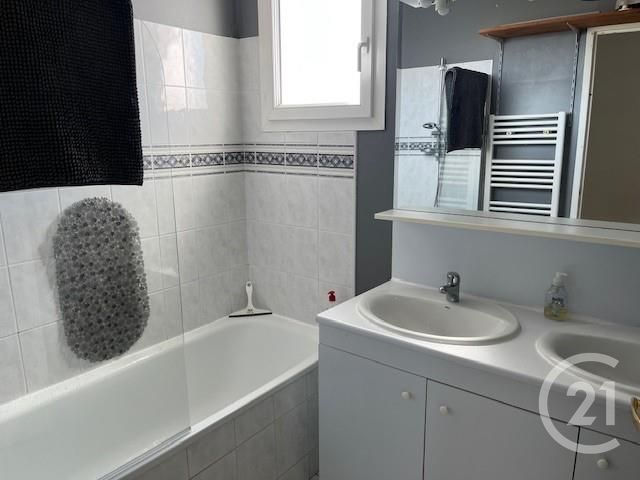 Maison à vendre - 4 pièces - 82,44 m2 - St Pierre D Oleron - 17 - POITOU-CHARENTES