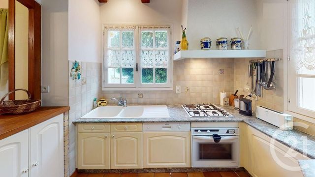 Maison à vendre - 5 pièces - 148,16 m2 - La Bree Les Bains - 17 - POITOU-CHARENTES