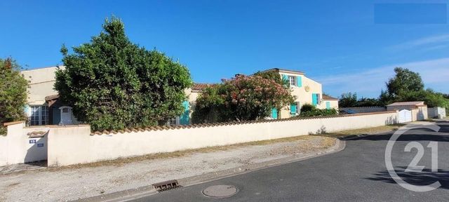 Maison à vendre - 5 pièces - 148,16 m2 - La Bree Les Bains - 17 - POITOU-CHARENTES