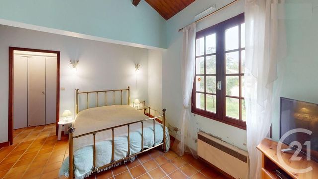 Maison à vendre - 5 pièces - 148,16 m2 - La Bree Les Bains - 17 - POITOU-CHARENTES