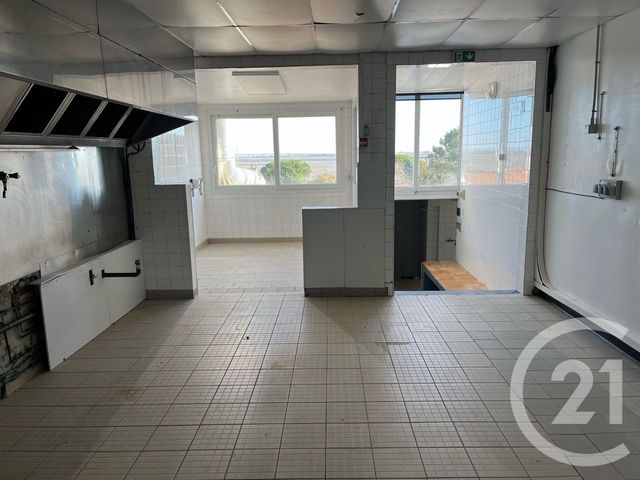 Maison à vendre - 50 pièces - 1500 m2 - St Trojan Les Bains - 17 - POITOU-CHARENTES