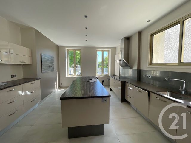 Maison &agrave; vendre - 5 pi&egrave;ces - 182,61 m2 - St Pierre D Oleron - 17 - POITOU-CHARENTES