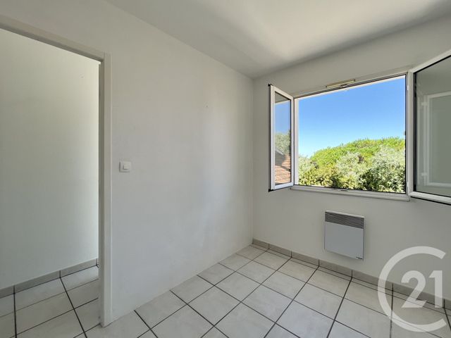 Appartement T2 &agrave; vendre - 2 pi&egrave;ces - 27,78 m2 - St Pierre D Oleron - 17 - POITOU-CHARENTES