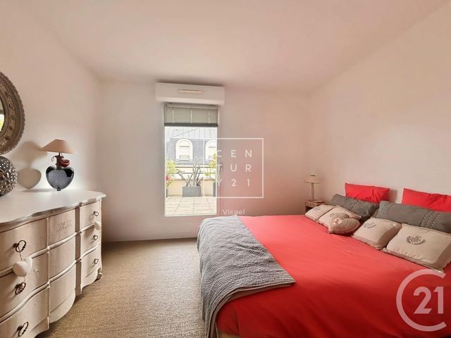 Appartement F5 à vendre - 5 pièces - 113 m2 - Le Plessis Robinson - 92 - ILE-DE-FRANCE