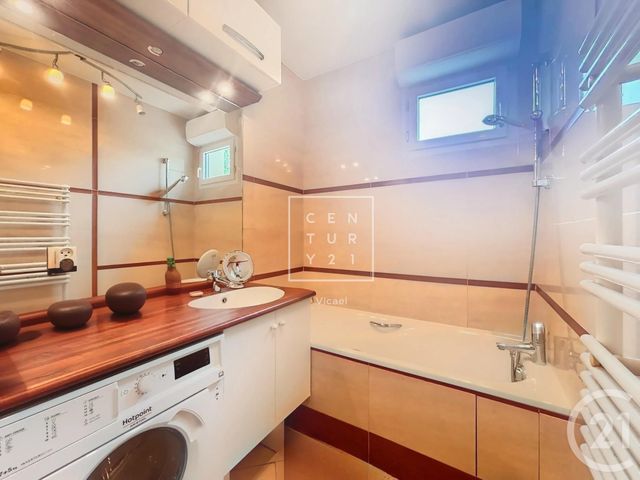 Appartement F5 à vendre - 5 pièces - 113 m2 - Le Plessis Robinson - 92 - ILE-DE-FRANCE