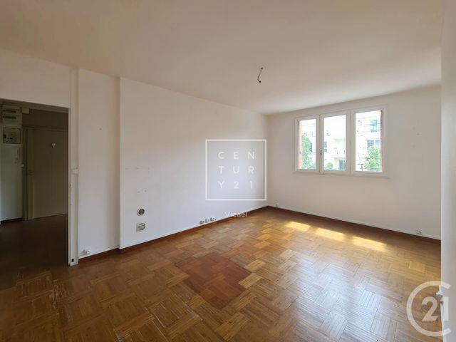 Appartement F5 à vendre - 5 pièces - 77,13 m2 - Le Plessis Robinson - 92 - ILE-DE-FRANCE