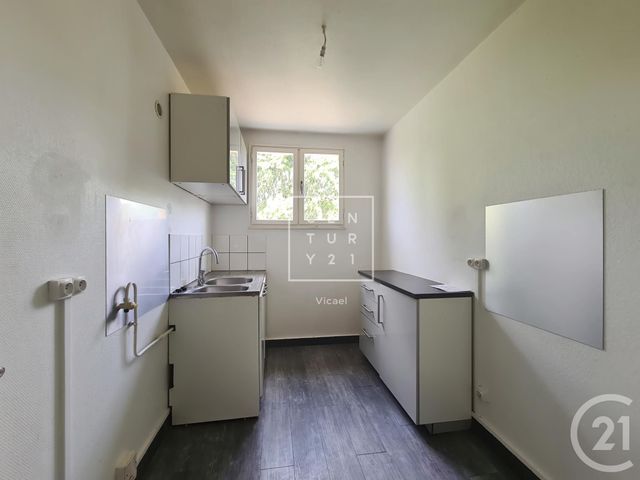 Appartement F5 à vendre - 5 pièces - 77,13 m2 - Le Plessis Robinson - 92 - ILE-DE-FRANCE
