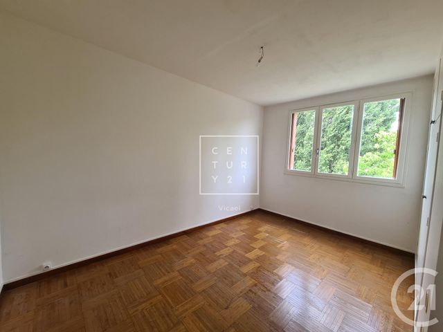 Appartement F5 à vendre - 5 pièces - 77,13 m2 - Le Plessis Robinson - 92 - ILE-DE-FRANCE