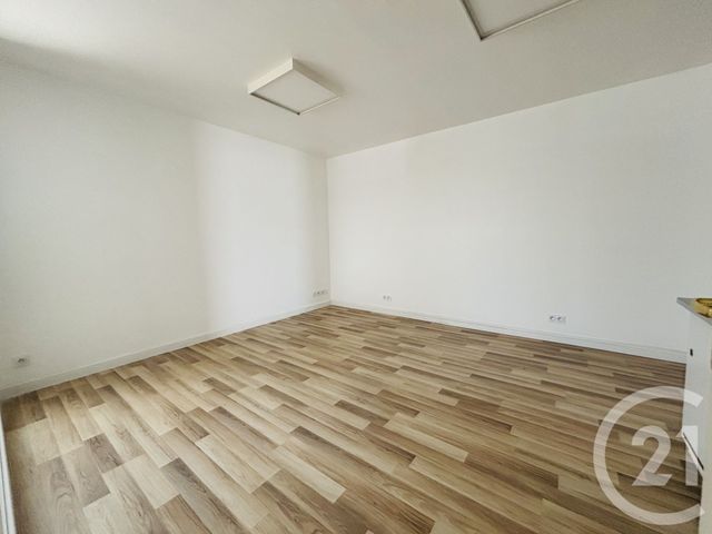 Appartement Local à louer - 4 pièces - 116,32 m2 - Cabestany - 66 - LANGUEDOC-ROUSSILLON