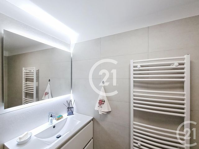 Appartement F4 à vendre - 4 pièces - 101 m2 - Canet En Roussillon - 66 - LANGUEDOC-ROUSSILLON