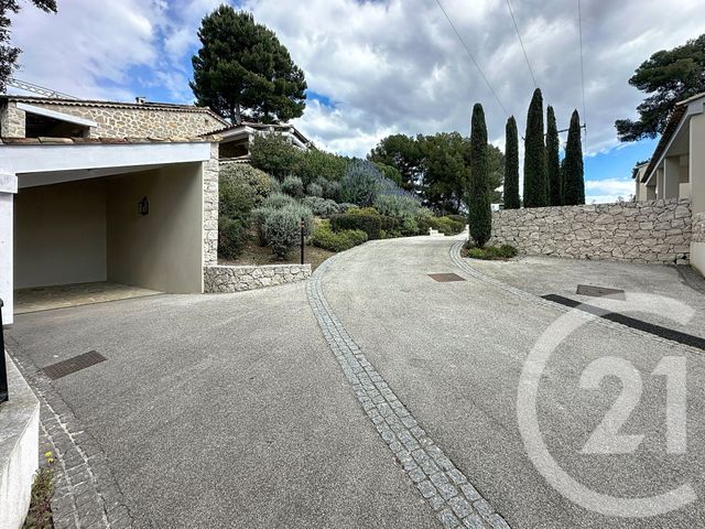 Appartement F4 à vendre - 4 pièces - 200,19 m2 - Cagnes Sur Mer - 06 - PROVENCE-ALPES-COTE-D-AZUR