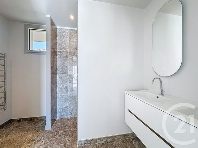 Appartement F4 à vendre - 4 pièces - 200,19 m2 - Cagnes Sur Mer - 06 - PROVENCE-ALPES-COTE-D-AZUR