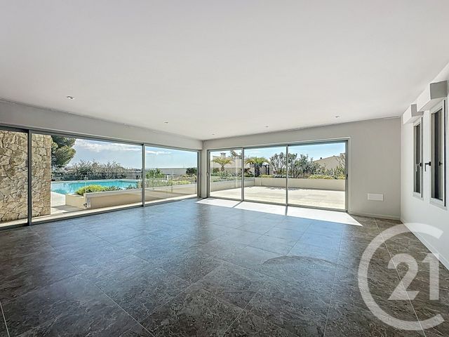 Appartement F4 à vendre - 4 pièces - 200,19 m2 - Cagnes Sur Mer - 06 - PROVENCE-ALPES-COTE-D-AZUR