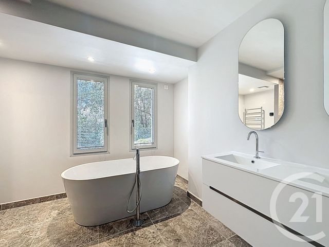 Appartement F4 à vendre - 4 pièces - 200,19 m2 - Cagnes Sur Mer - 06 - PROVENCE-ALPES-COTE-D-AZUR