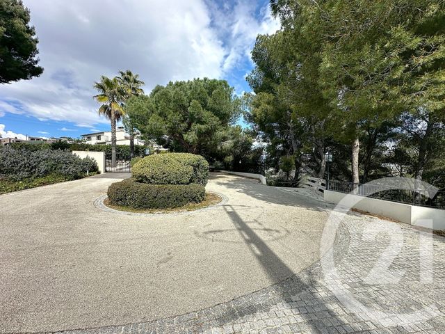 Appartement F4 à vendre - 4 pièces - 141 m2 - Cagnes Sur Mer - 06 - PROVENCE-ALPES-COTE-D-AZUR