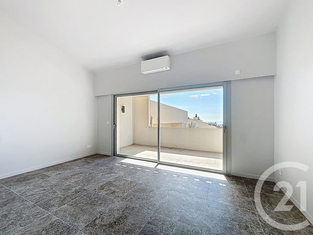Appartement F4 à vendre - 4 pièces - 141 m2 - Cagnes Sur Mer - 06 - PROVENCE-ALPES-COTE-D-AZUR