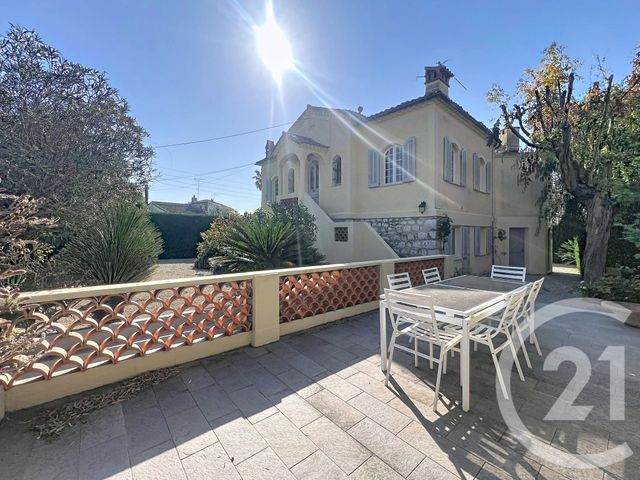 Maison &agrave; vendre - 7 pi&egrave;ces - 180 m2 - Cagnes Sur Mer - 06 - PROVENCE-ALPES-COTE-D-AZUR