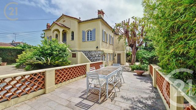 Maison à vendre - 7 pièces - 180 m2 - Cagnes Sur Mer - 06 - PROVENCE-ALPES-COTE-D-AZUR