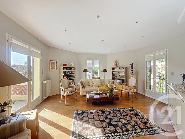 Maison &agrave; vendre - 7 pi&egrave;ces - 180 m2 - Cagnes Sur Mer - 06 - PROVENCE-ALPES-COTE-D-AZUR