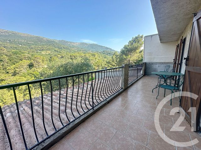 Maison à vendre - 5 pièces - 98 m2 - Carros - 06 - PROVENCE-ALPES-COTE-D-AZUR