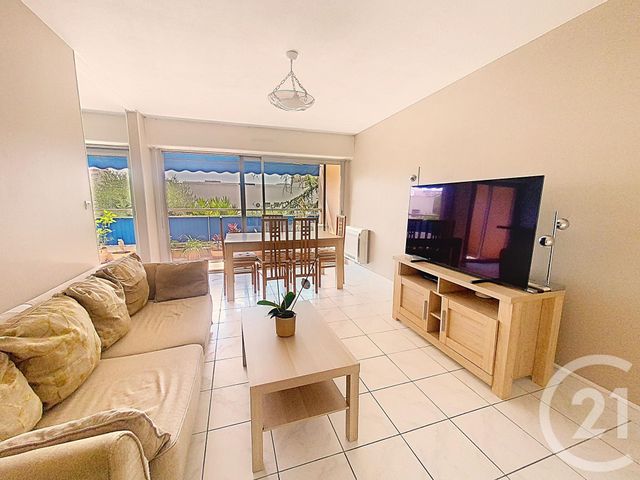 Appartement F3 à vendre - 3 pièces - 68,52 m2 - Cannes La Bocca - 06 - PROVENCE-ALPES-COTE-D-AZUR
