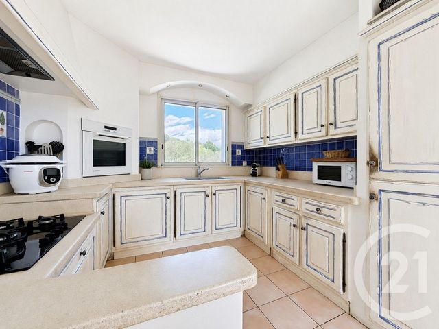 Maison &agrave; vendre - 6 pi&egrave;ces - 172,76 m2 - Carros - 06 - PROVENCE-ALPES-COTE-D-AZUR