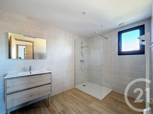 Appartement F4 à vendre - 4 pièces - 132 m2 - St Laurent Du Var - 06 - PROVENCE-ALPES-COTE-D-AZUR