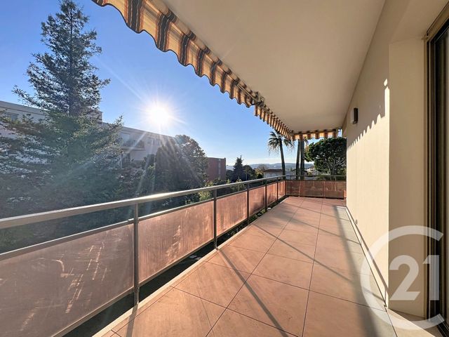 Appartement F4 à vendre - 4 pièces - 132 m2 - St Laurent Du Var - 06 - PROVENCE-ALPES-COTE-D-AZUR