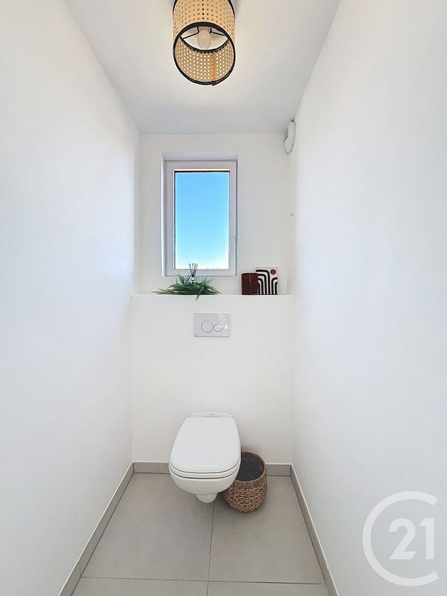 Appartement F4 à vendre - 4 pièces - 135 m2 - St Laurent Du Var - 06 - PROVENCE-ALPES-COTE-D-AZUR