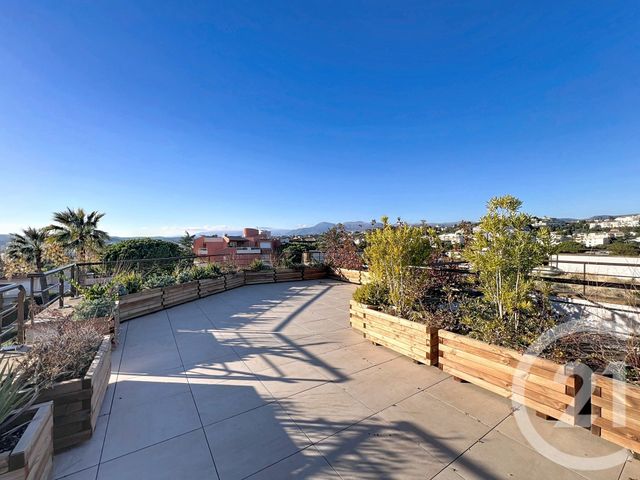 Appartement F4 à vendre - 4 pièces - 135 m2 - St Laurent Du Var - 06 - PROVENCE-ALPES-COTE-D-AZUR