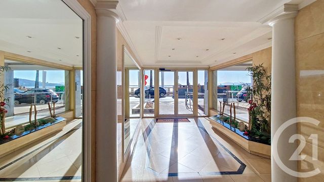 Appartement F3 à vendre - 3 pièces - 64,88 m2 - Juan Les Pins - 06 - PROVENCE-ALPES-COTE-D-AZUR