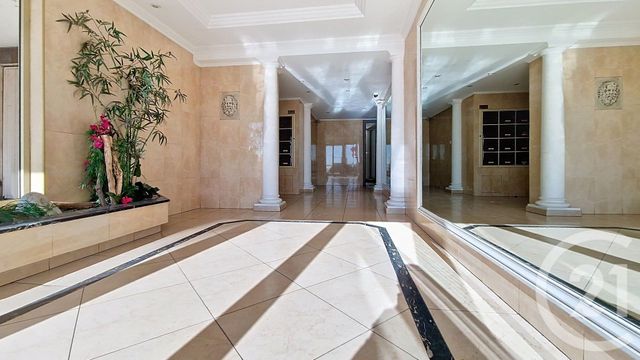 Appartement F3 &agrave; vendre - 3 pi&egrave;ces - 64,88 m2 - Antibes - 06 - PROVENCE-ALPES-COTE-D-AZUR