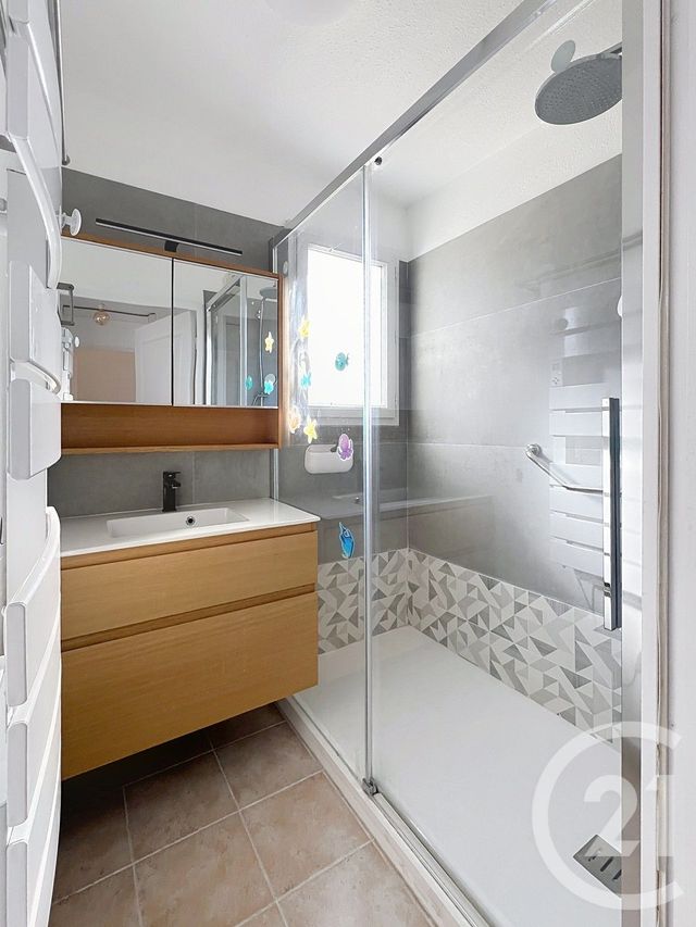 Appartement F3 &agrave; louer - 3 pi&egrave;ces - 62,83 m2 - Cagnes Sur Mer - 06 - PROVENCE-ALPES-COTE-D-AZUR