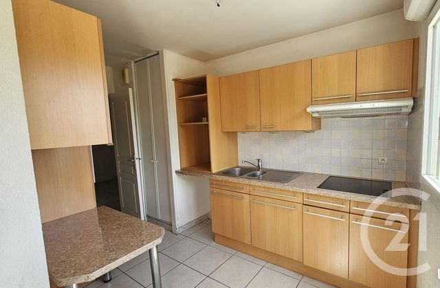 Appartement F4 &agrave; vendre - 3 pi&egrave;ces - 84,07 m2 - Cagnes Sur Mer - 06 - PROVENCE-ALPES-COTE-D-AZUR