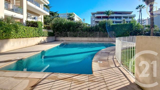 Appartement F4 &agrave; vendre - 3 pi&egrave;ces - 84,07 m2 - Cagnes Sur Mer - 06 - PROVENCE-ALPES-COTE-D-AZUR