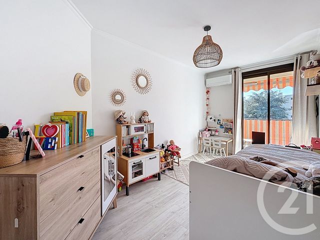 Appartement &agrave; vendre - 4 pi&egrave;ces - 77,27 m2 - Cagnes Sur Mer - 06 - PROVENCE-ALPES-COTE-D-AZUR