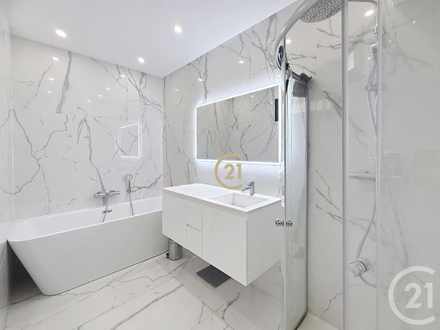 Appartement &agrave; vendre - 4 pi&egrave;ces - 137 m2 - Villeneuve Loubet - 06 - PROVENCE-ALPES-COTE-D-AZUR