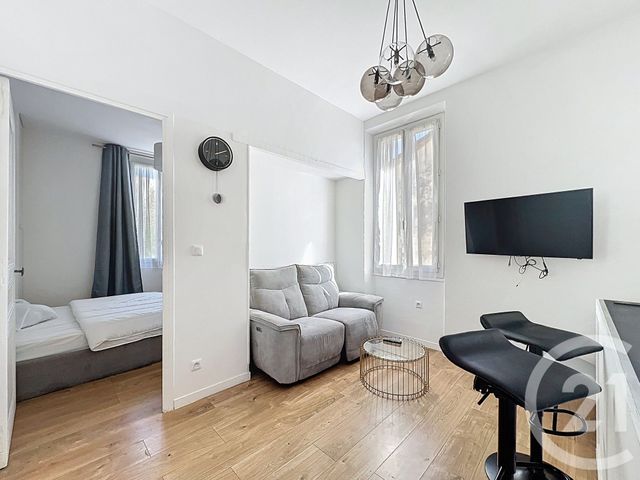 Appartement F2 &agrave; louer - 2 pi&egrave;ces - 31,30 m2 - Cannes La Bocca - 06 - PROVENCE-ALPES-COTE-D-AZUR