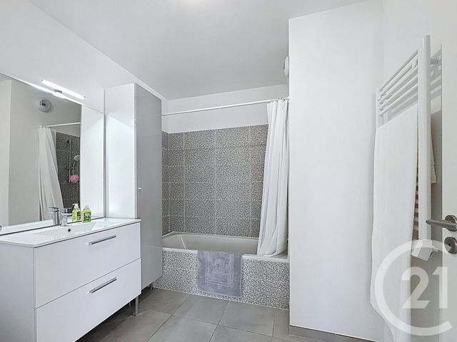 Appartement F3 &agrave; louer - 3 pi&egrave;ces - 56,39 m2 - Cagnes Sur Mer - 06 - PROVENCE-ALPES-COTE-D-AZUR