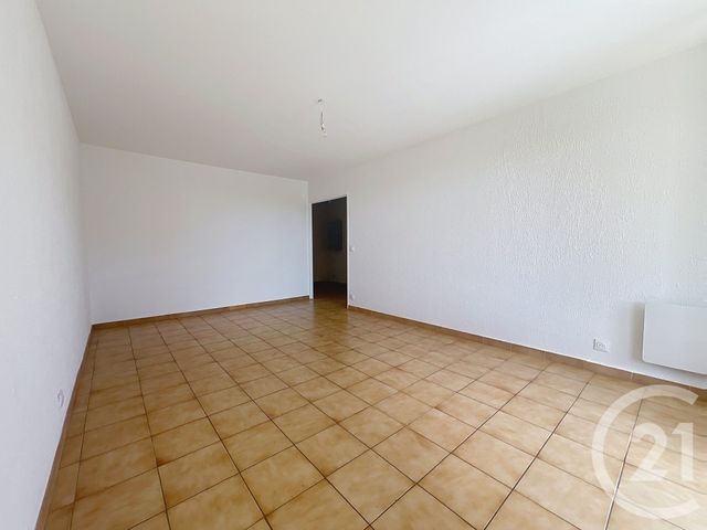 Appartement F3 &agrave; louer - 3 pi&egrave;ces - 58,55 m2 - St Laurent Du Var - 06 - PROVENCE-ALPES-COTE-D-AZUR