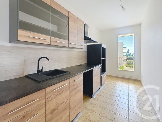 Appartement F3 &agrave; louer - 3 pi&egrave;ces - 58,55 m2 - St Laurent Du Var - 06 - PROVENCE-ALPES-COTE-D-AZUR