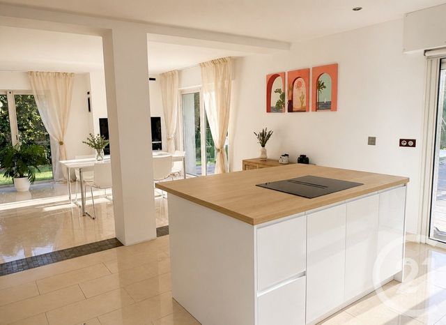 Maison &agrave; louer - 6 pi&egrave;ces - 198,77 m2 - Cagnes Sur Mer - 06 - PROVENCE-ALPES-COTE-D-AZUR