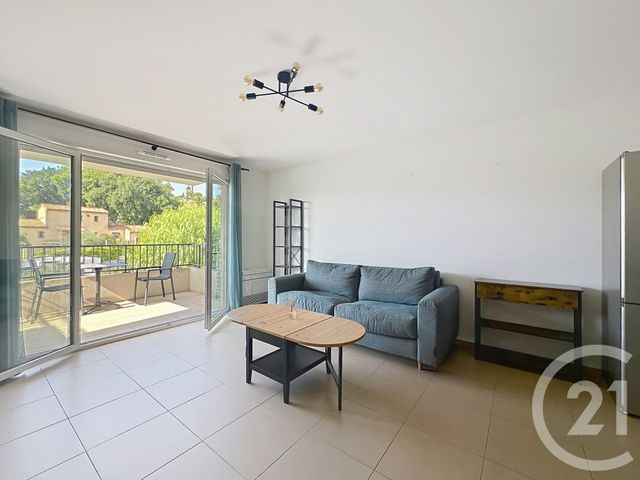 Appartement F2 &agrave; louer - 2 pi&egrave;ces - 44,01 m2 - St Jeannet - 06 - PROVENCE-ALPES-COTE-D-AZUR