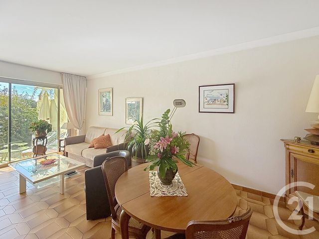 Appartement F2 &agrave; vendre - 2 pi&egrave;ces - 57,25 m2 - Cagnes Sur Mer - 06 - PROVENCE-ALPES-COTE-D-AZUR