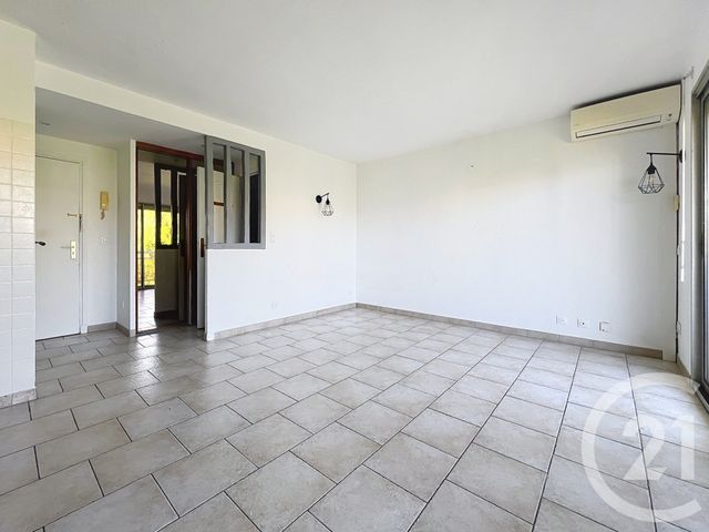 Appartement Studio &agrave; louer - 1 pi&egrave;ce - 25,57 m2 - Cagnes Sur Mer - 06 - PROVENCE-ALPES-COTE-D-AZUR