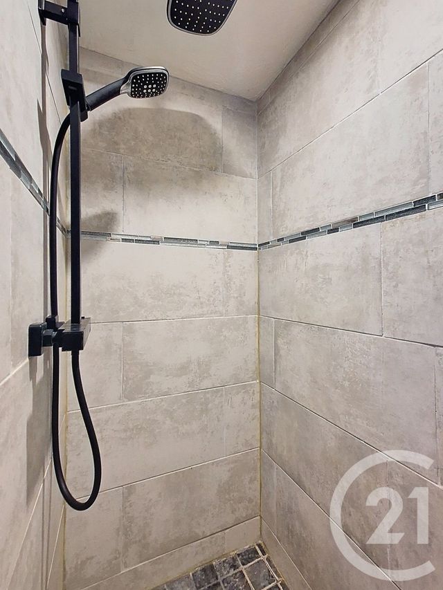 Appartement Studio &agrave; louer - 1 pi&egrave;ce - 25,57 m2 - Cagnes Sur Mer - 06 - PROVENCE-ALPES-COTE-D-AZUR