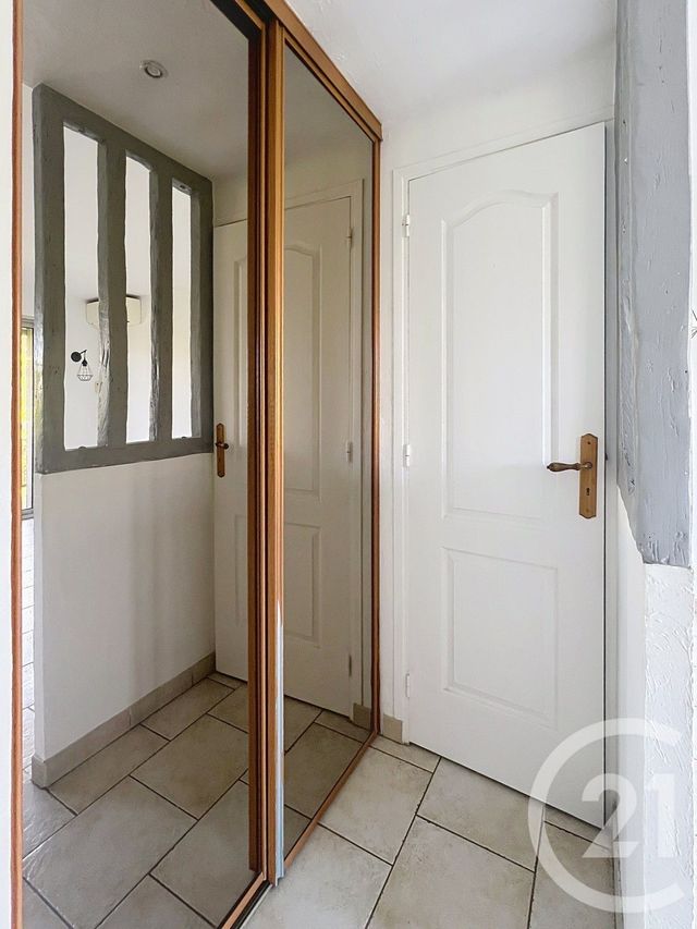 Appartement Studio &agrave; louer - 1 pi&egrave;ce - 25,57 m2 - Cagnes Sur Mer - 06 - PROVENCE-ALPES-COTE-D-AZUR