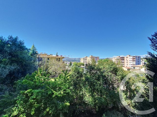 Appartement Studio &agrave; louer - 1 pi&egrave;ce - 25,57 m2 - Cagnes Sur Mer - 06 - PROVENCE-ALPES-COTE-D-AZUR