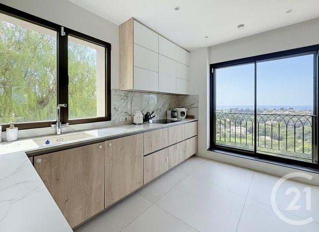 Maison &agrave; vendre - 6 pi&egrave;ces - 210,73 m2 - Cagnes Sur Mer - 06 - PROVENCE-ALPES-COTE-D-AZUR