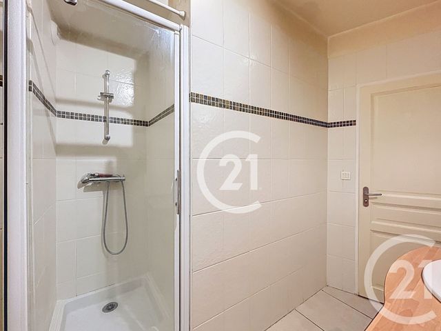 Appartement T3 &agrave; louer - 4 pi&egrave;ces - 79,74 m2 - Lavaur - 81 - MIDI-PYRENEES